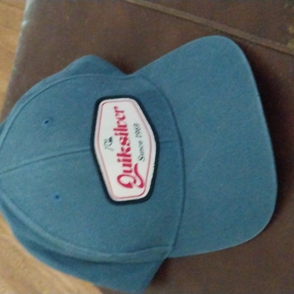 Quicksilver Hat - Picture 2 of 4